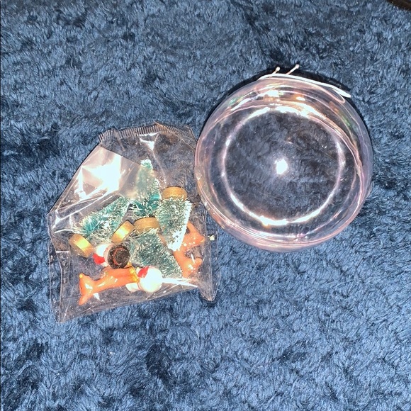 Make ur own snow globe - Picture 1 of 1